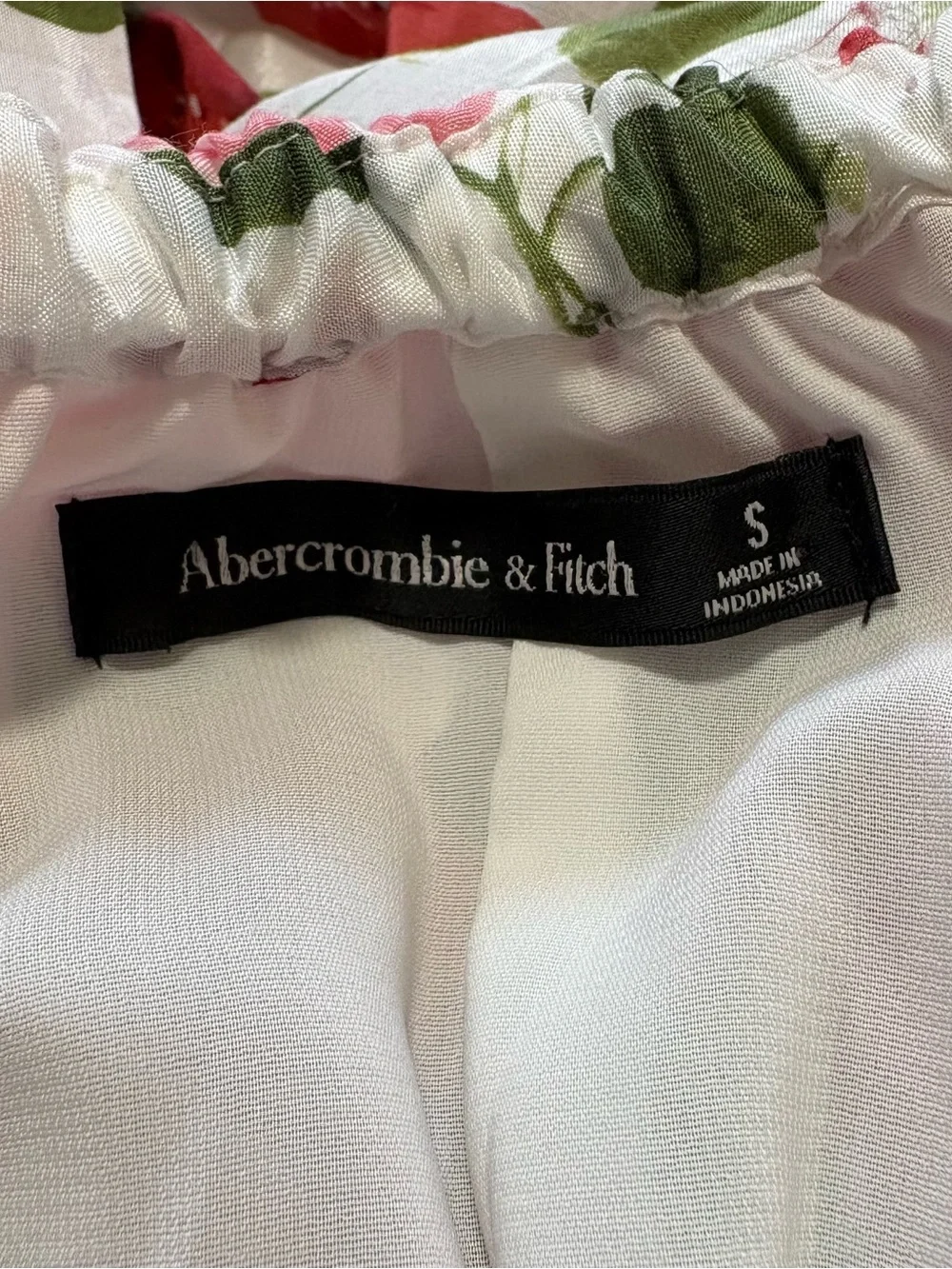 Abercrombie & Fitch stunning lightweight
